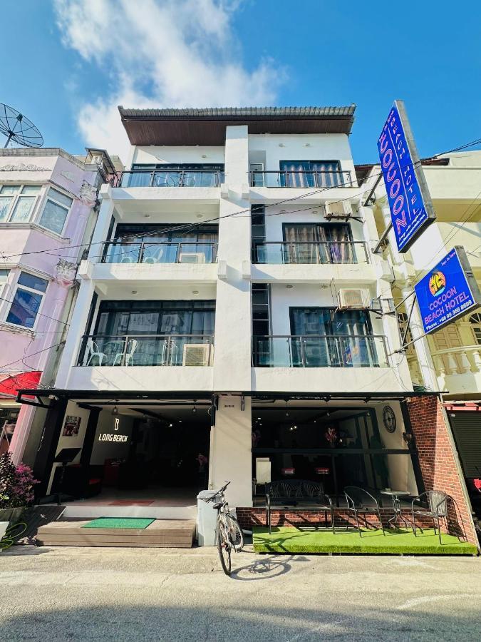 Beachwalk Hotel Patong Exterior photo